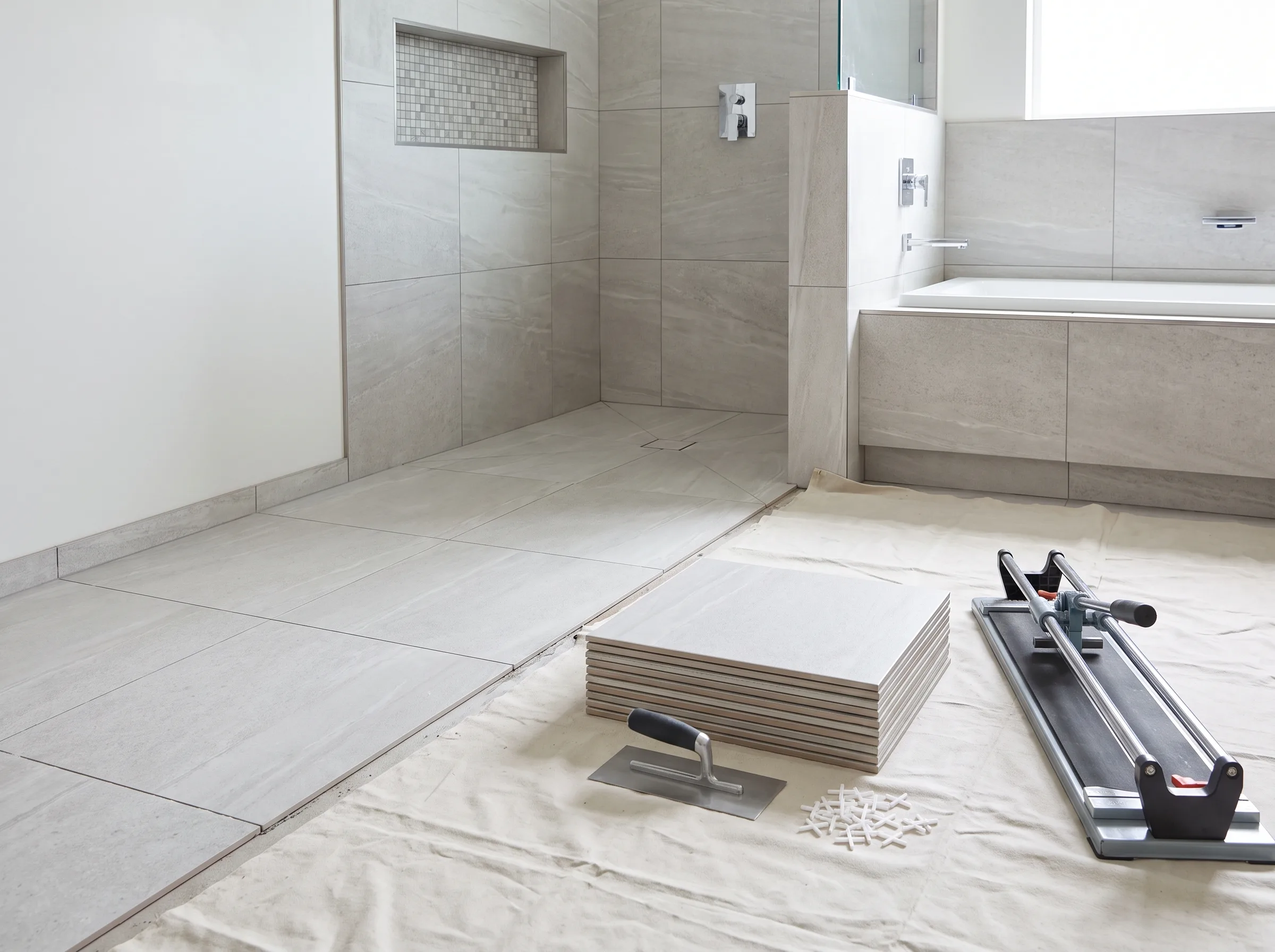 Badezimmer Fliesen: Richtig auswählen und verlegen