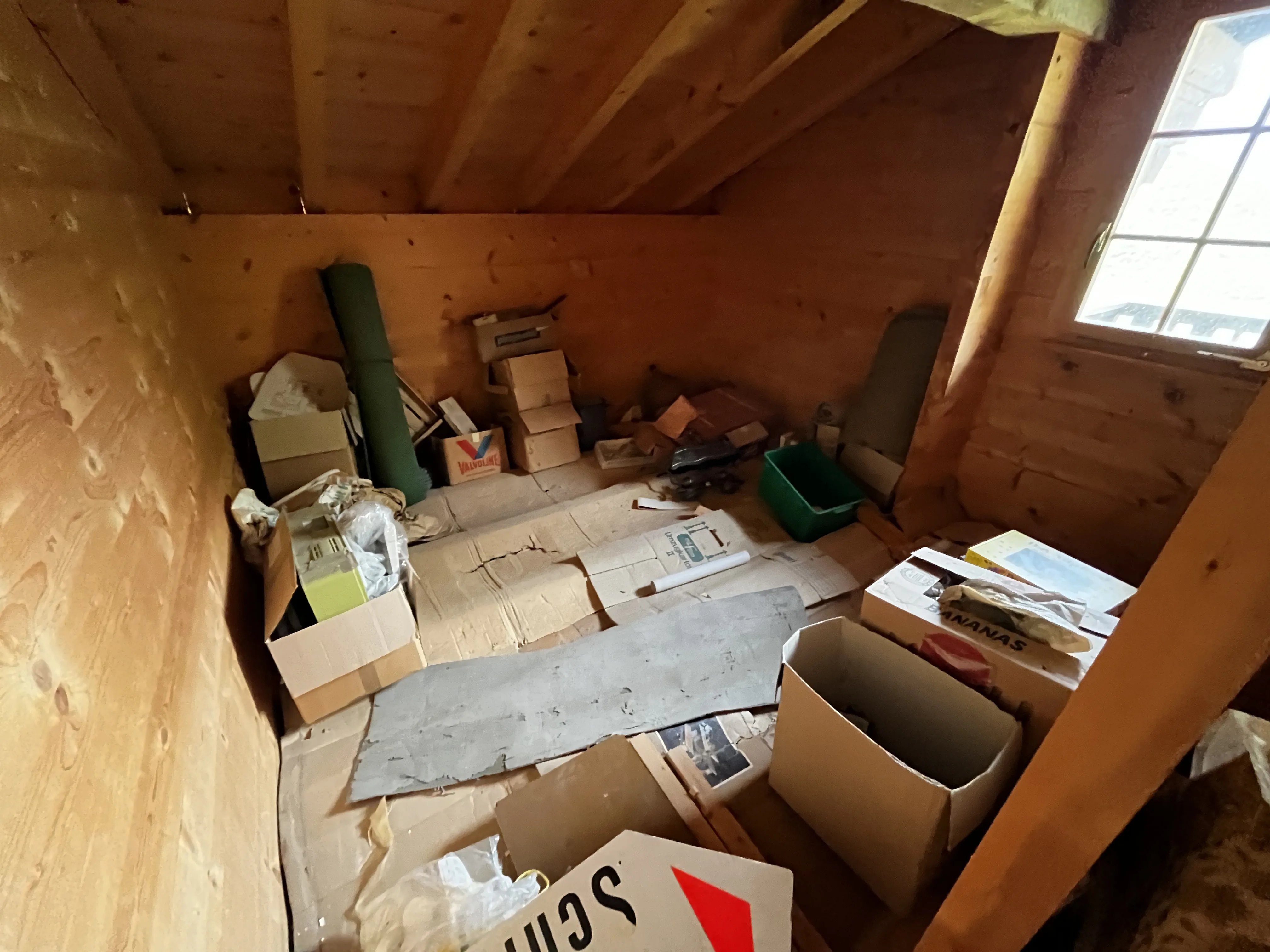 Innenausbau Holzbau unter Konstruktion