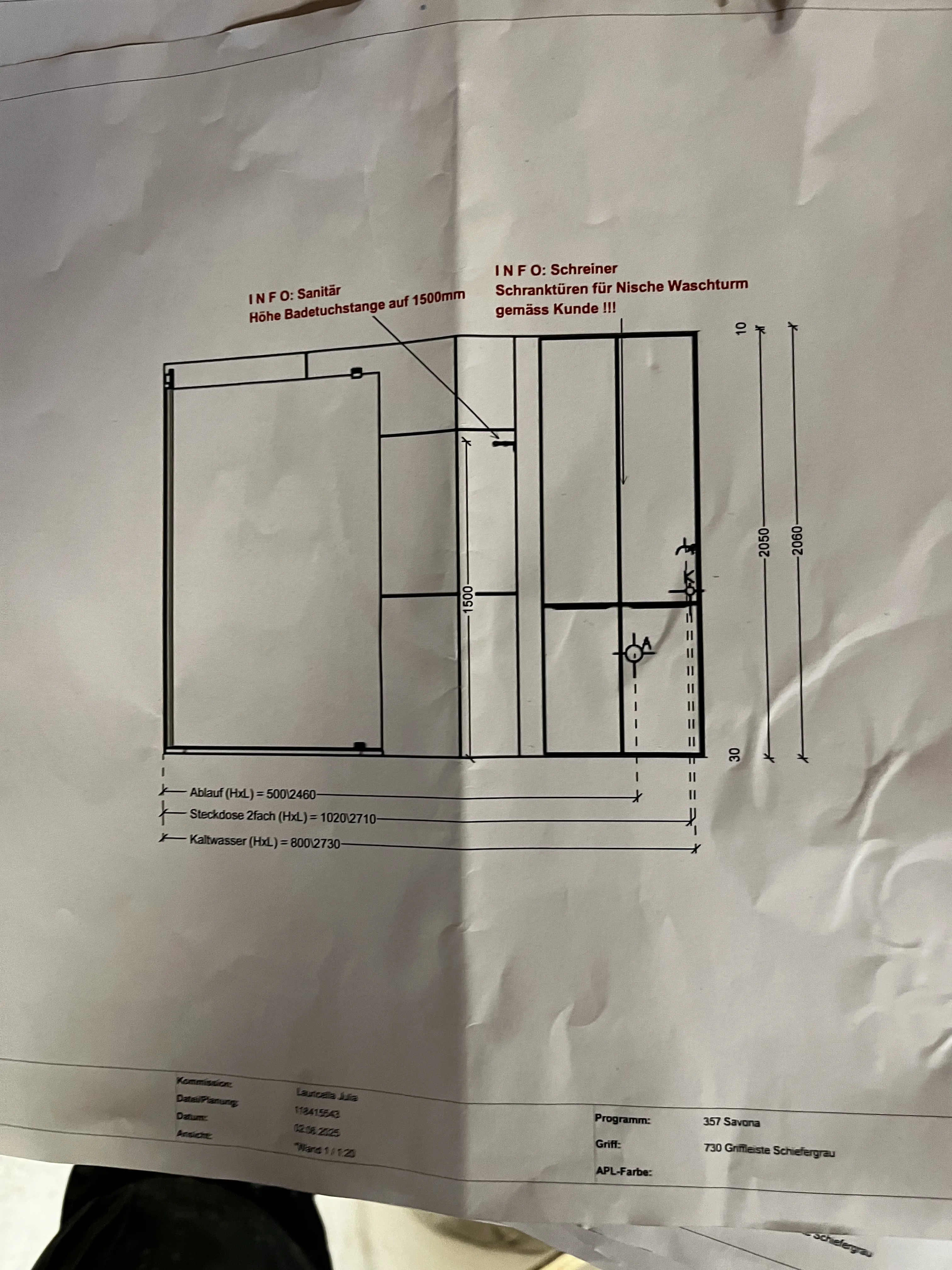 Bauplan für die Renovierung eines Badezimmers mit detaillierten Massen